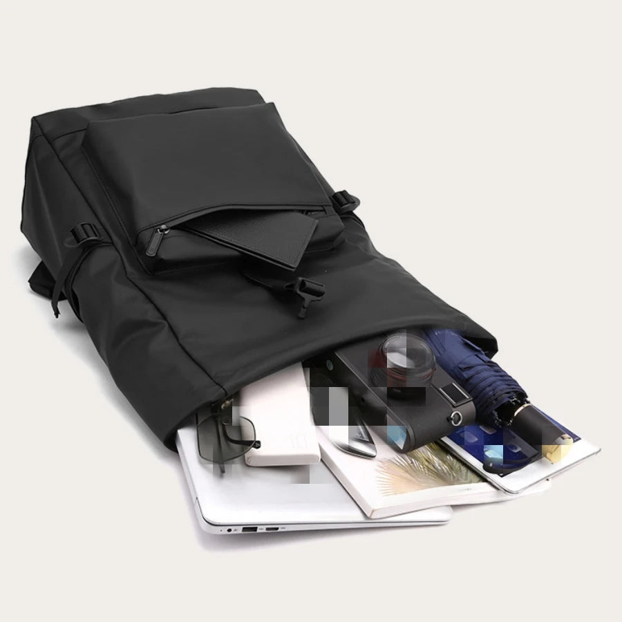 Sac À Dos 20-35 L À Rabat Et Poche Frontale Zippée Noir