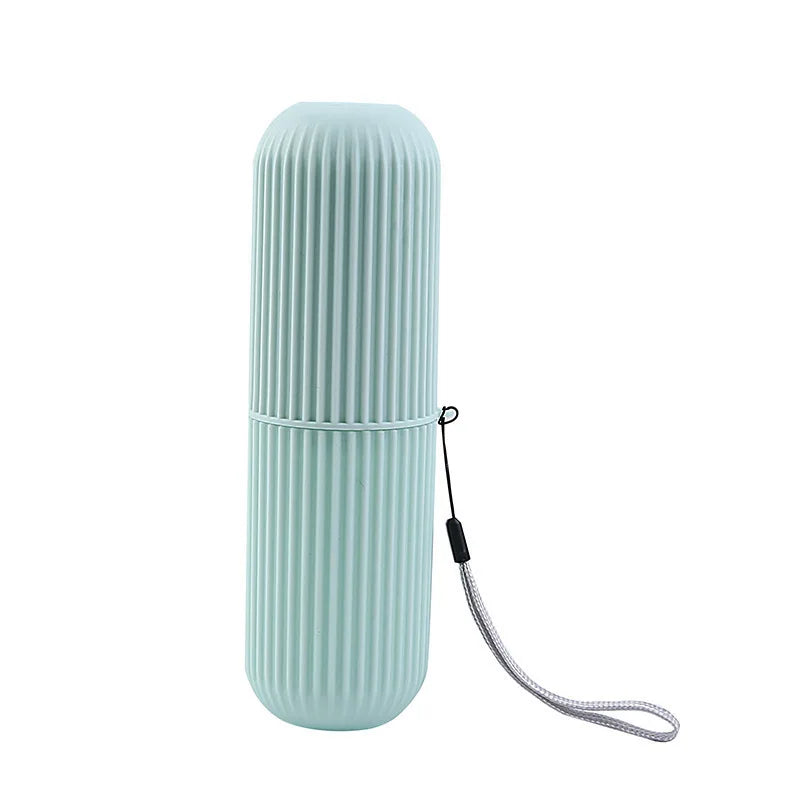 Étui pour brosse à dents gris clair avec dragonne et trous d’aération