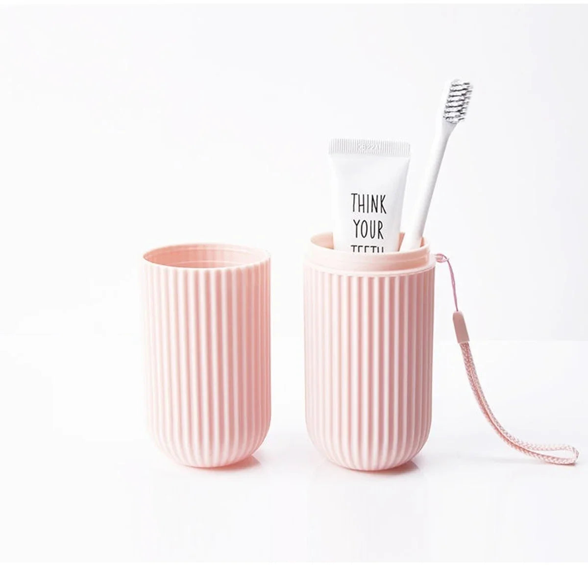 Étui pour brosse à dents gris clair avec dragonne et trous d’aération